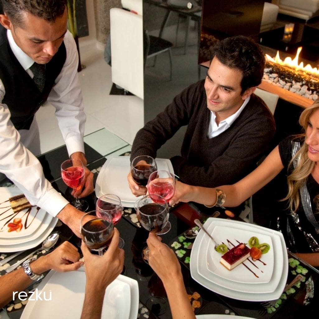 What Is a Full Service Restaurant?